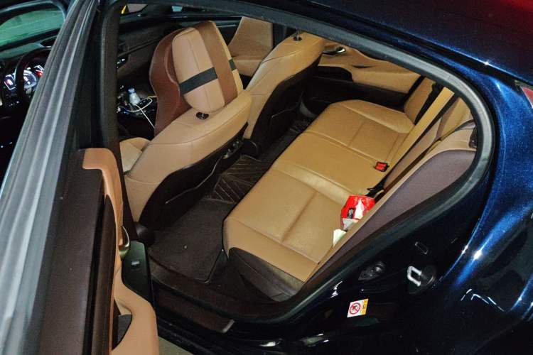 Used Lexus ES 2018 300h Premier Edition China V Standard