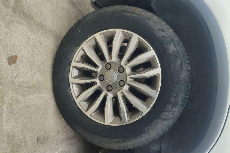 Used Haval H6 2015 Sport Edition 1.5T Automatic Two-Wheel Drive Luxury Model
