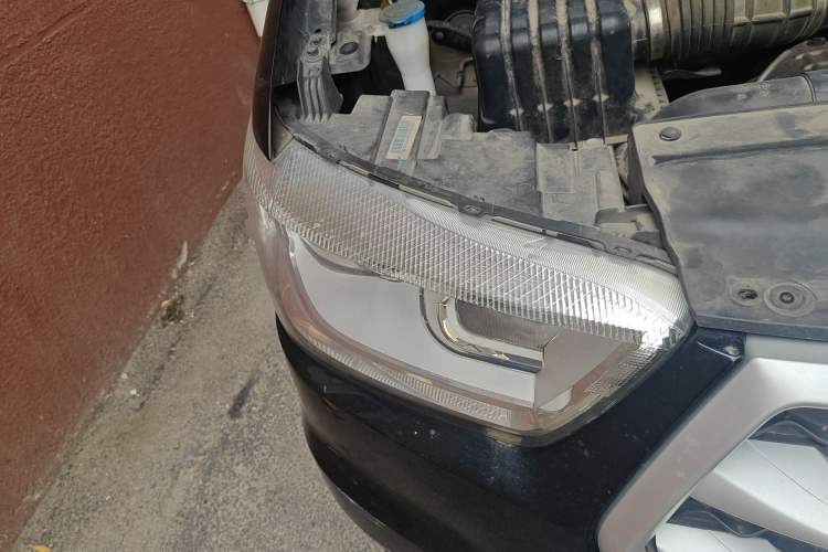 Used JAC Refine M4 2019 Business & Travel Series 2.0L Manual Speed Delivery Version China V Standard
