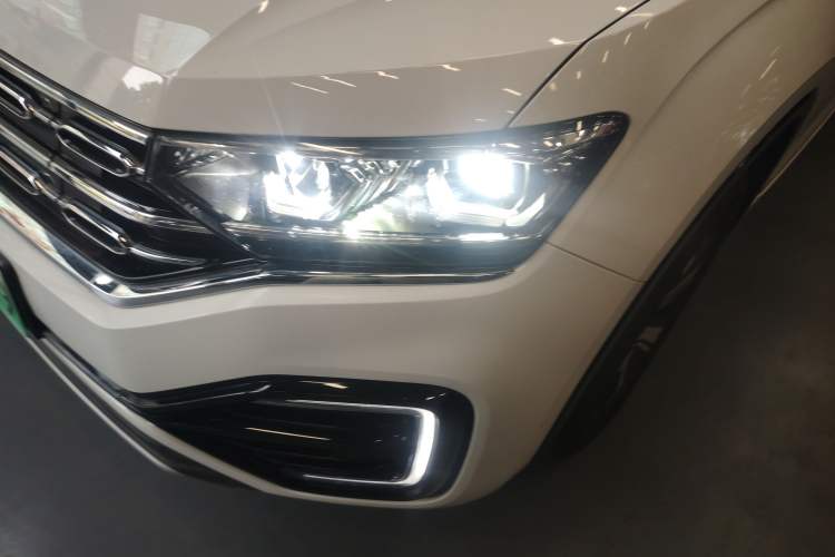 Used Volkswagen Tayron GTE Plug-in Hybrid 2020 1.4T Luxury Model Left Front Headlight