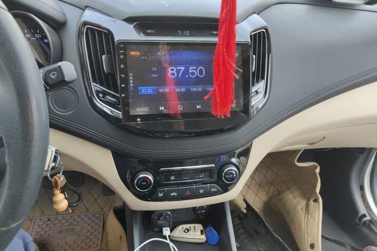 Used CHANGAN Eado New Energy 2018 EV300 Enjoyment Model Audio And AC Panel