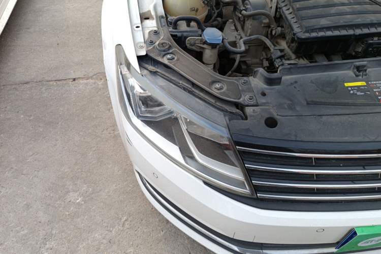 Used Volkswagen Lavida 2017 1.6L Automatic Comfort Edition
