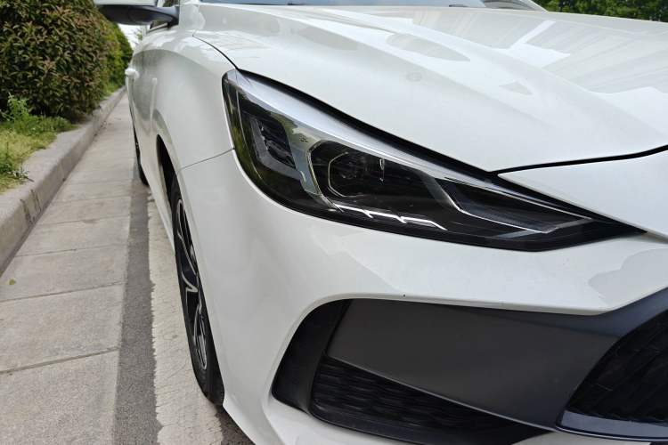 Used MG 5 2022 180 DVVT CVT Youth Luxury Edition Right Front Headlight