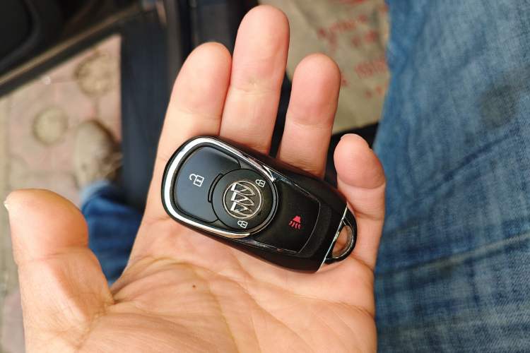 Used Buick Envision 2016 20T Two-Wheel-Drive Elite Model
