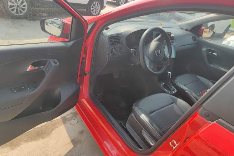 Used Volkswagen Polo 2018 1.5L Automatic Advanced Driving Model
