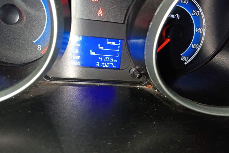 Used CHANGAN KAICHENG Ruixing M60 2020 1.6L Standard Version China VI 6-Seater CNG DAM16KRC