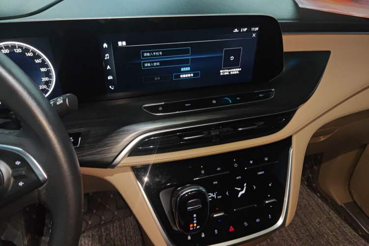 Used Buick GL8 2021 ES Land Cruiser 653T Luxury Edition
