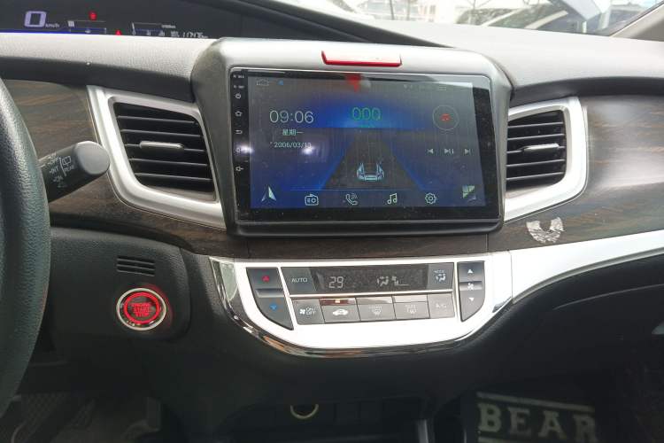 Used Honda Jade 2017 1.8L automatic Comfort version 5 seats
