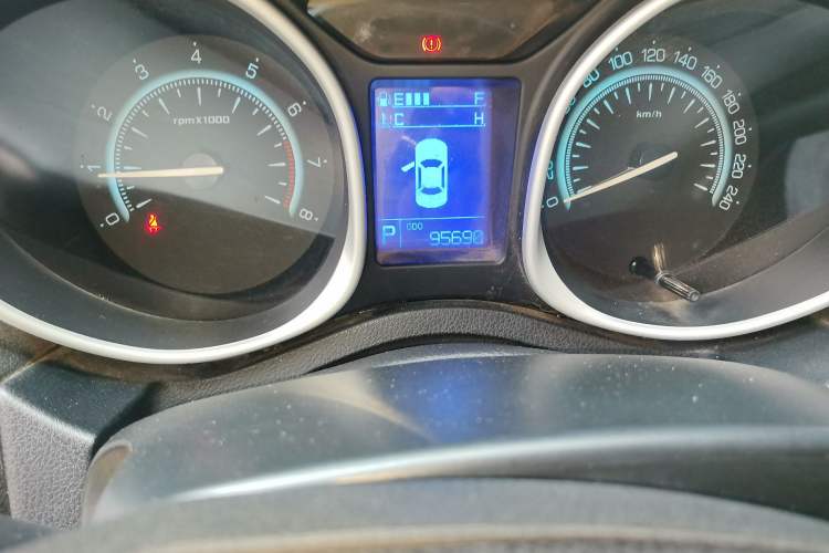 Used GAC Trumpchi GS5 2013 1.8T Automatic Two-Wheel Drive Luxury Edition Odometer Close Up