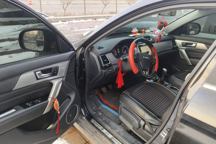 Used Haval H2 2017 Red-Label 1.5T Manual Two-Wheel Drive Luxury Model