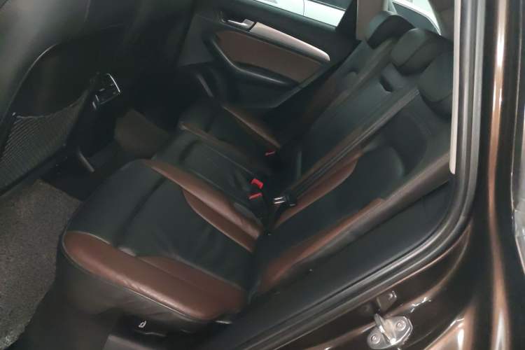 Used Audi Q5 2017 Plus 40 TFSI Technology Model
