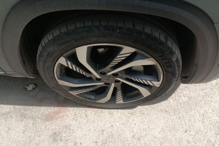 Used Geely Auto Monjaro L 2021 2.0TD DCT EVO Two-Wheel Drive Smart Luxury Version Right Front Wheel Hub