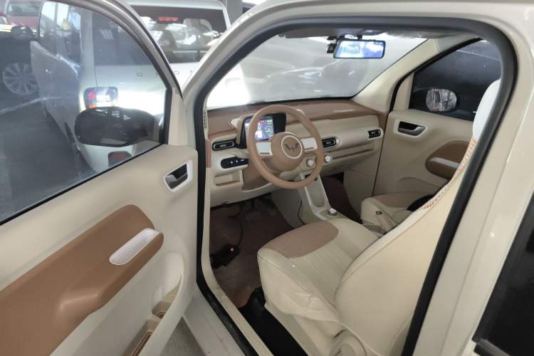 Used Wuling Hongguang MINIEV 2024 3rd Generation 215km Youth Edition
