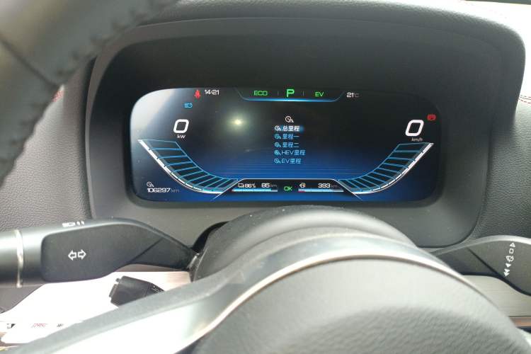 Used BYD Tang New Energy 2018 DM 2.0T All-Wheel Drive Smart Connect Elite 7-Seater China V Emission Standard
