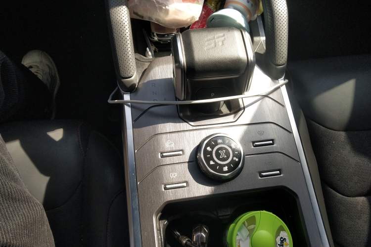 Used JETOUR Traveler 2023 2.0T All-Wheel Drive CrossPRO+ Gear Lever