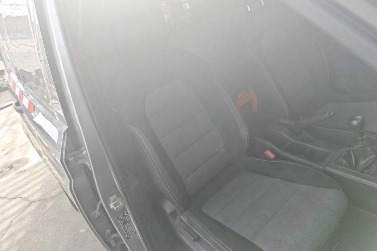 Used Wuling Hongguang PLUS 2019 1.5T Manual Wealthy Version 2 Seats
