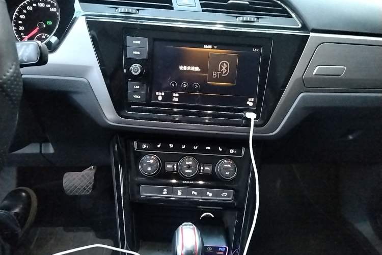 Used Volkswagen Touran 2016 Volkswagen Touran L 280TSI DSG Luxury Edition