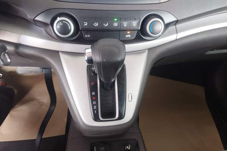 Used Honda CR-V 2015 2.0L 2WD Classic Edition Gear Lever