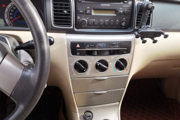 Used Toyota Corolla EX 2013 1.6L Manual Luxury Edition
