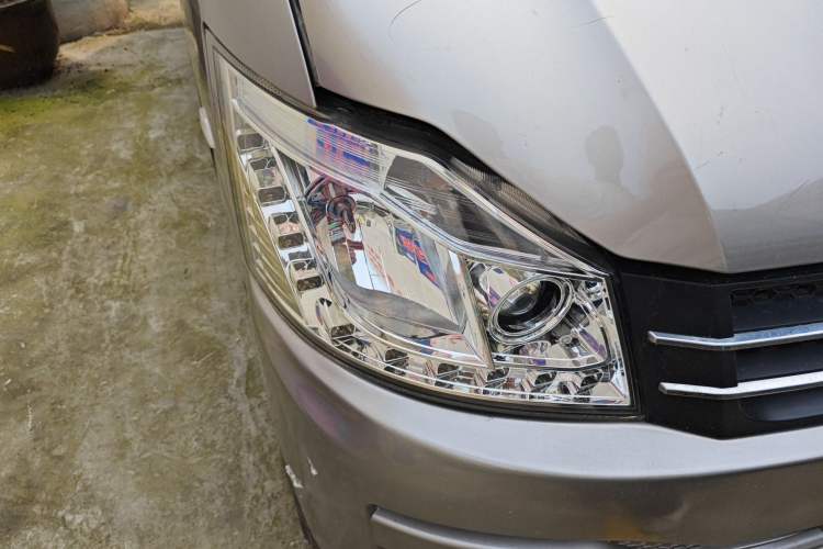 Used CHANGAN KUAYUE V3 2017 1.2L Box-Type Truck DK12-10 Right Front Headlight