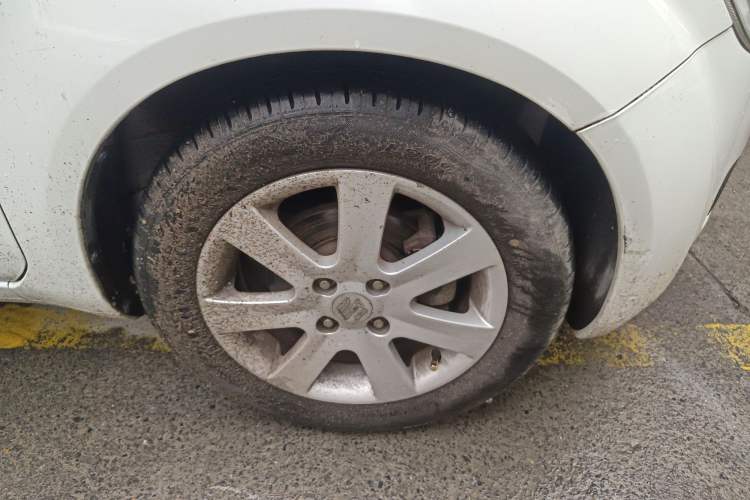 Used Suzuki Splash 2012 1.4 VVT Deluxe Edition