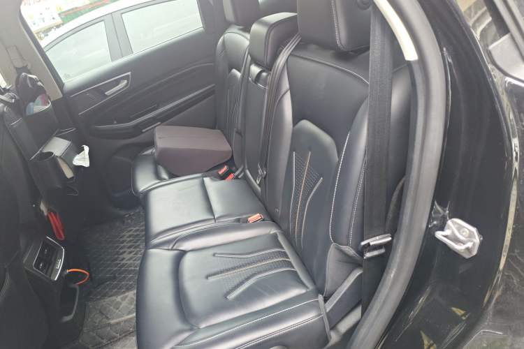 Used Ford Edge 2021 PLUS EcoBoost 245 Two-Wheel-Drive Platinum Edition 5 Seats Left Rear Seat