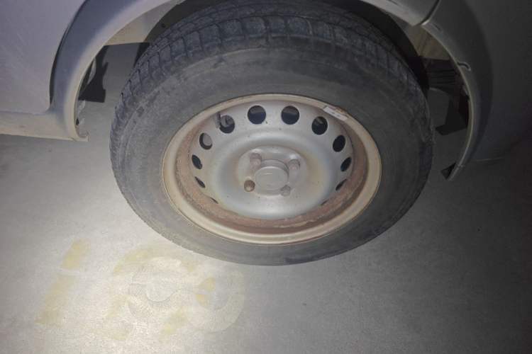 Used Dongfeng Xiaokang K05S 2016 1.2L Practical Version DK12-10 Right Front Wheel Hub