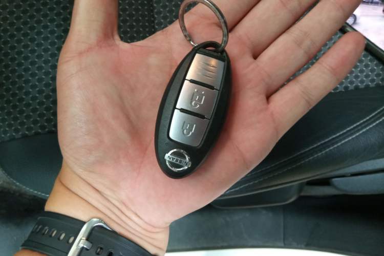 Used Nissan Kicks 2018 1.5L CVT Smart Connect Luxury Edition
