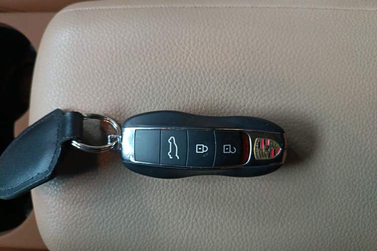 Used Porsche Macan 2021 Macan 2.0T Vehicle Key