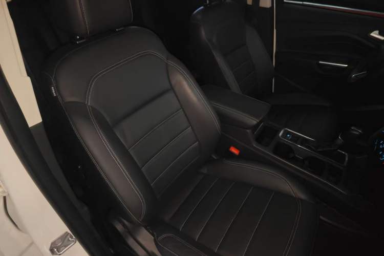 Used Ford Kuga 2017 EcoBoost 180 Two-Wheel-Drive Platinum Edition