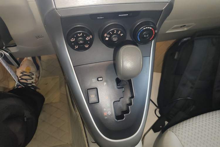 Used Toyota Verso 2014 Starlight 180E CVT Elite Edition
