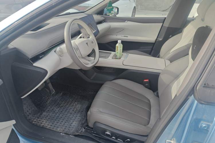 Used Deepal L07 2024 230Max Qiankun Intelligent Driving ADS SE Range-Extended Version
