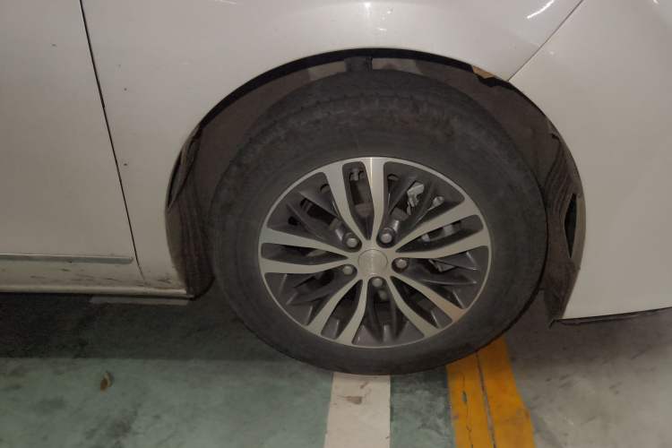 Used Buick GL8 2021 ES Landtrek 653T Comfort Edition