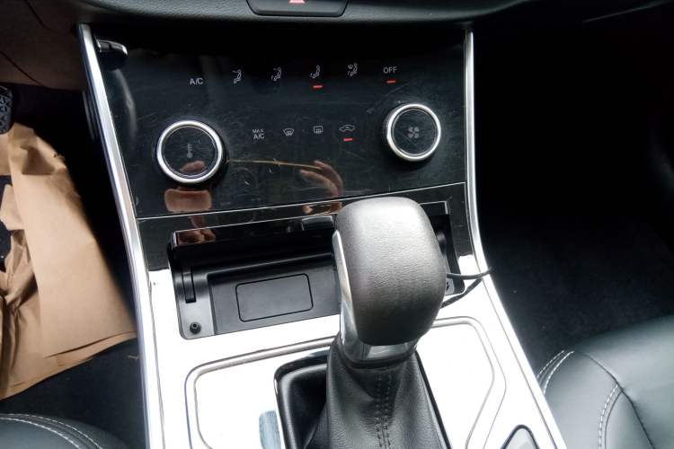 Used Chery Arrizo 5 2019 Revised PRO 1.5L CVT Youth Edition China VI Standard Gear Lever