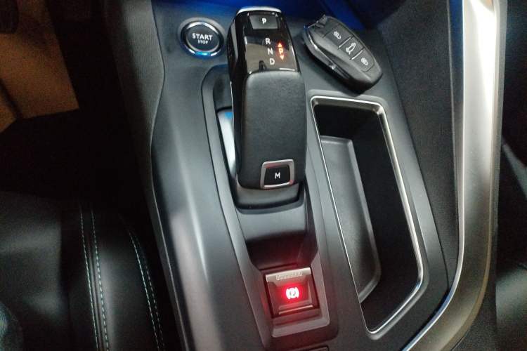 Used Peugeot 5008 2021 360THP 5-Seater Strength Edition Gear Lever