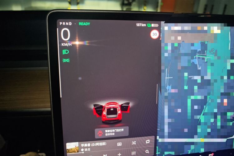 Used Tesla Model Y 2023 High-Performance All-Wheel-Drive Version
