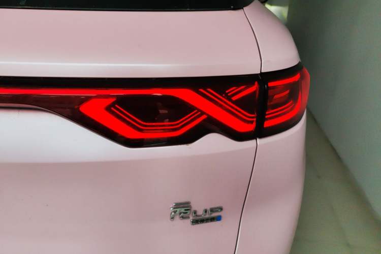 Used BYD Yuan UP 2025 Intelligent Driving Version 401 km Beyond-Range Edition