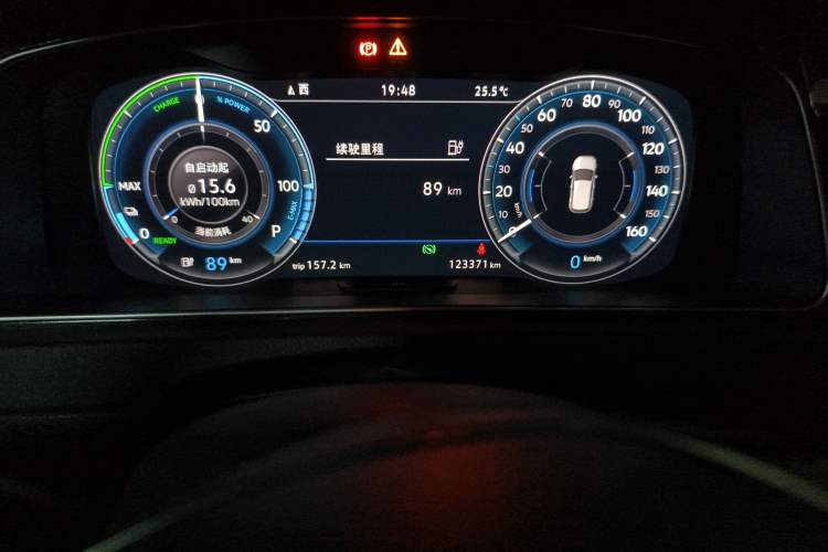 Used Volkswagen Golf New Energy 2018 e-Golf Odometer Close Up