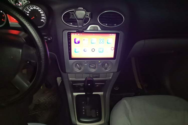 Used Ford Focus 2013 Hatchback Classic 1.8L Automatic Base Model
