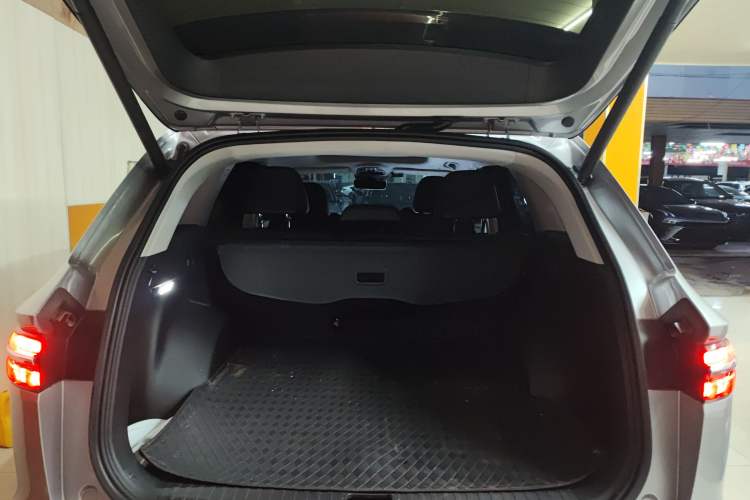 Used Geely Auto Monjaro L 2023 2.0TD High-Power Automatic Two-Wheel Drive Flagship Version
