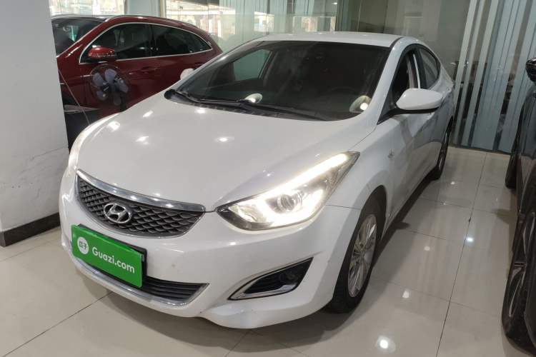 Used Hyundai Elantra (5th Generation / Langdong) 2016 1.6L Automatic Smart Version