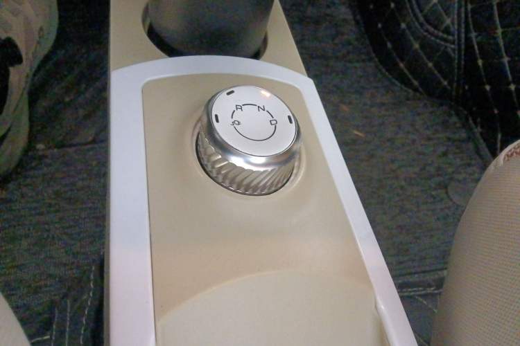 Used Wuling Hongguang MINIEV 2024 3rd Generation 215km Youth Edition Gear Lever