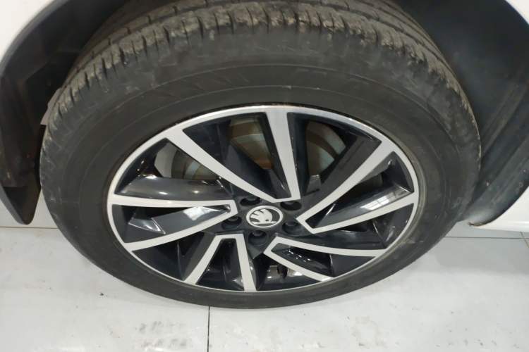 Used Skoda Rapid 2020 1.5L Automatic Comfort Edition
