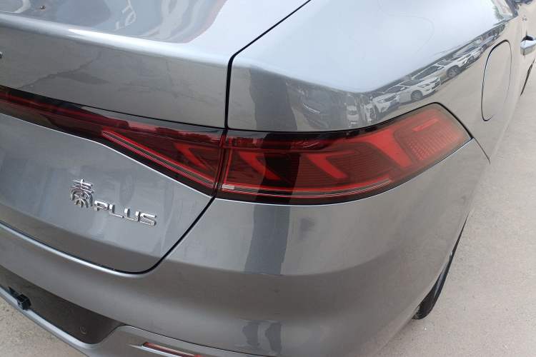 Used BYD Qin PLUS 2024 Honor Edition EV 510KM Leading Model Right Rear Taillight