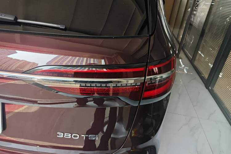 Used Volkswagen Viloran 2022 380TSI Prestige Edition