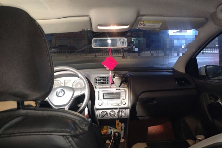 Used Volkswagen Polo 2014 1.4L Manual Fashion Edition
