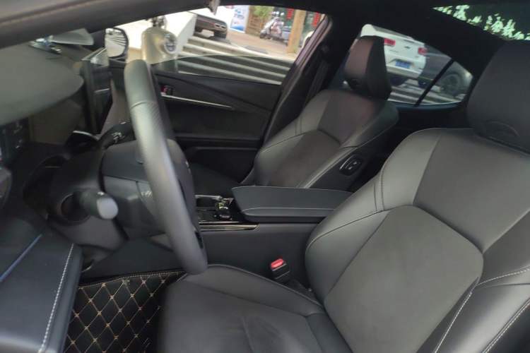 Used Toyota Camry 2024 Dual-Motor 2.0 HXS Sport Plus Edition Left Front Seat