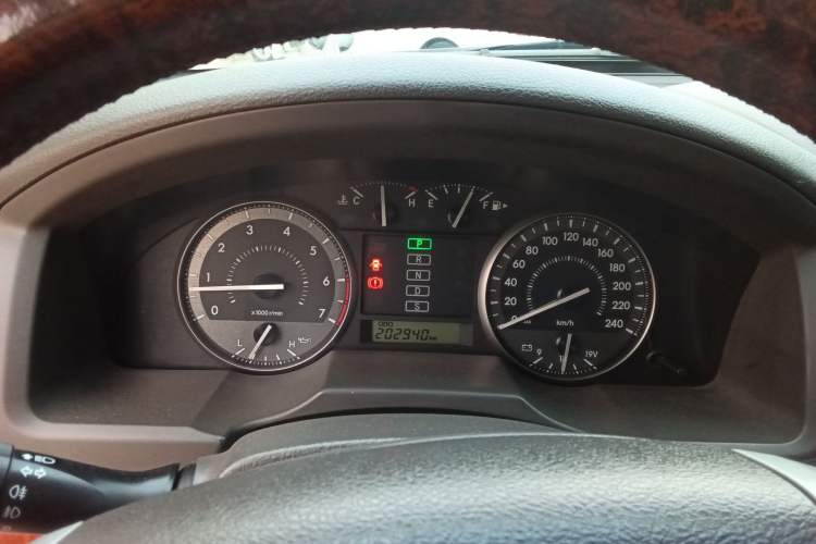 Used Toyota Land Cruiser 2012 4.0L Automatic VX
