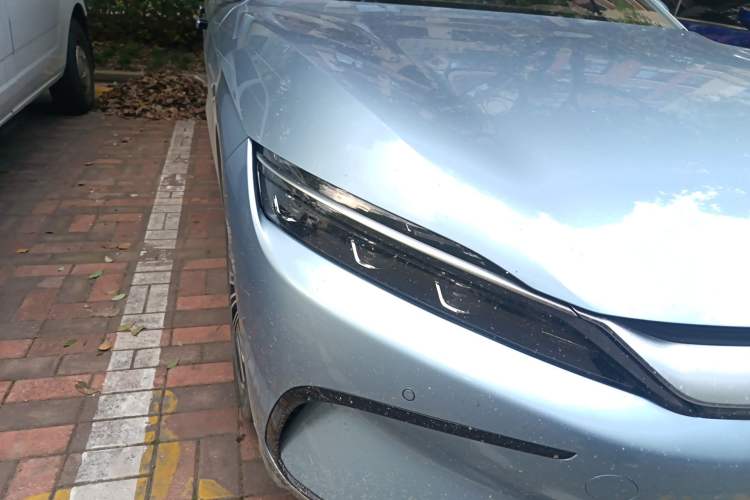 Used BYD Han 2024 EV Glory Edition 506KM Front-Wheel-Drive Premium Model Right Front Headlight