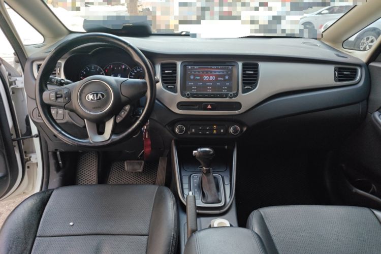 Used Kia Carens 2013 2.0L 7-Seater Automatic Comfort Edition China V Standard Center Console